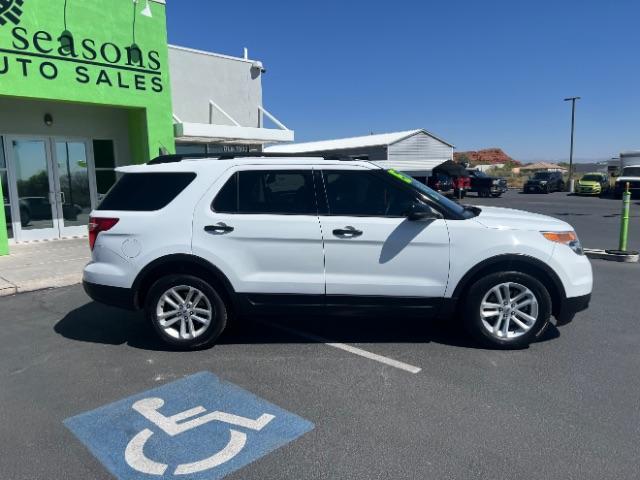 2015 White /Black Ford Explorer Base FWD (1FM5K7B88FG) , Automatic transmission, located at 940 North Main Street, Cedar City, UT, 84720, (435) 628-0023, 37.692936, -113.061897 - We specialize in helping ALL people get the best financing available. No matter your credit score, good, bad or none we can get you an amazing rate. Had a bankruptcy, divorce, or repossessions? We give you the green light to get your credit back on the road. Low down and affordable payments that fit - Photo#7