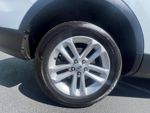 2015 White /Black Ford Explorer Base FWD (1FM5K7B88FG) , Automatic transmission, located at 940 North Main Street, Cedar City, UT, 84720, (435) 628-0023, 37.692936, -113.061897 - We specialize in helping ALL people get the best financing available. No matter your credit score, good, bad or none we can get you an amazing rate. Had a bankruptcy, divorce, or repossessions? We give you the green light to get your credit back on the road. Low down and affordable payments that fit - Photo#11