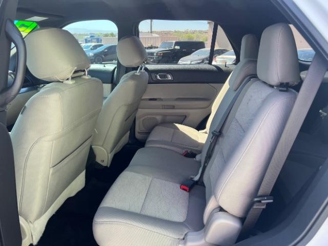 2015 White /Black Ford Explorer Base FWD (1FM5K7B88FG) , Automatic transmission, located at 940 North Main Street, Cedar City, UT, 84720, (435) 628-0023, 37.692936, -113.061897 - We specialize in helping ALL people get the best financing available. No matter your credit score, good, bad or none we can get you an amazing rate. Had a bankruptcy, divorce, or repossessions? We give you the green light to get your credit back on the road. Low down and affordable payments that fit - Photo#21