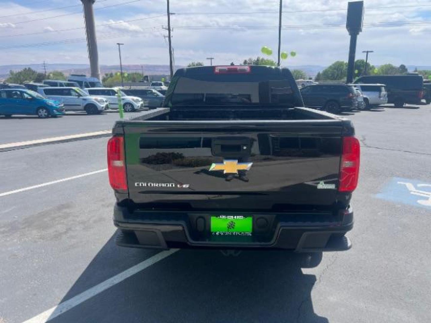 2020 Black /Jet Black/Dark Ash Chevrolet Colorado 2WD Crew Cab Short Box WT (1GCGSBEN8L1) , Automatic transmission, located at 1865 East Red Hills Pkwy, St. George, 84770, (435) 628-0023, 37.120850, -113.543640 - We specialize in helping ALL people get the best financing available. No matter your credit score, good, bad or none we can get you an amazing rate. Had a bankruptcy, divorce, or repossessions? We give you the green light to get your credit back on the road. Low down and affordable payments that fit- Photo#5