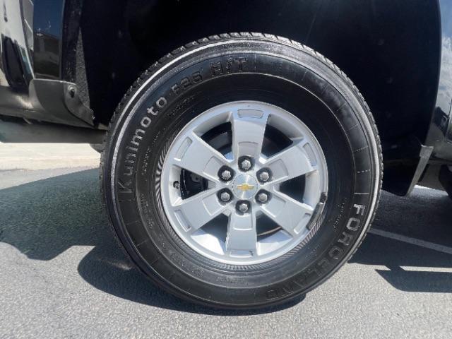 2020 Black /Jet Black/Dark Ash Chevrolet Colorado 2WD Crew Cab Short Box WT (1GCGSBEN8L1) , Automatic transmission, located at 940 North Main Street, Cedar City, UT, 84720, (435) 628-0023, 37.692936, -113.061897 - We specialize in helping ALL people get the best financing available. No matter your credit score, good, bad or none we can get you an amazing rate. Had a bankruptcy, divorce, or repossessions? We give you the green light to get your credit back on the road. Low down and affordable payments that fit - Photo#8