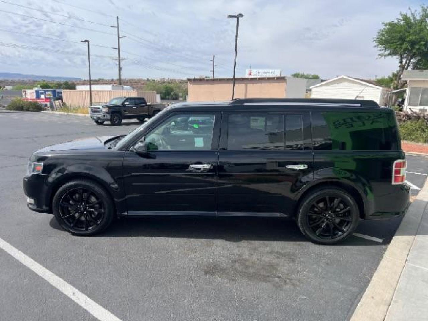 2018 Shadow Black /Charcoal Black Ford Flex SEL (2FMGK5C85JB) with an 3.5L V-6 DOHC engine, Automatic transmission, located at 940 North Main Street, Cedar City, UT, 84720, (435) 628-0023, 37.692936, -113.061897 - We specialize in helping ALL people get the best financing available. No matter your credit score, good, bad or none we can get you an amazing rate. Had a bankruptcy, divorce, or repossessions? We give you the green light to get your credit back on the road. Low down and affordable payments that fit - Photo#3