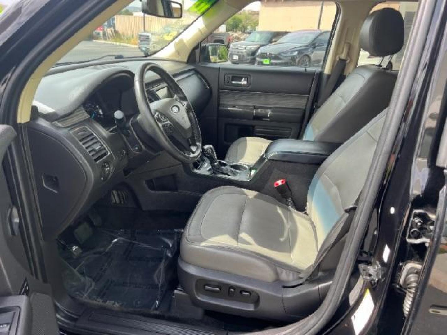 2018 Shadow Black /Charcoal Black Ford Flex SEL (2FMGK5C85JB) with an 3.5L V-6 DOHC engine, Automatic transmission, located at 940 North Main Street, Cedar City, UT, 84720, (435) 628-0023, 37.692936, -113.061897 - We specialize in helping ALL people get the best financing available. No matter your credit score, good, bad or none we can get you an amazing rate. Had a bankruptcy, divorce, or repossessions? We give you the green light to get your credit back on the road. Low down and affordable payments that fit - Photo#14