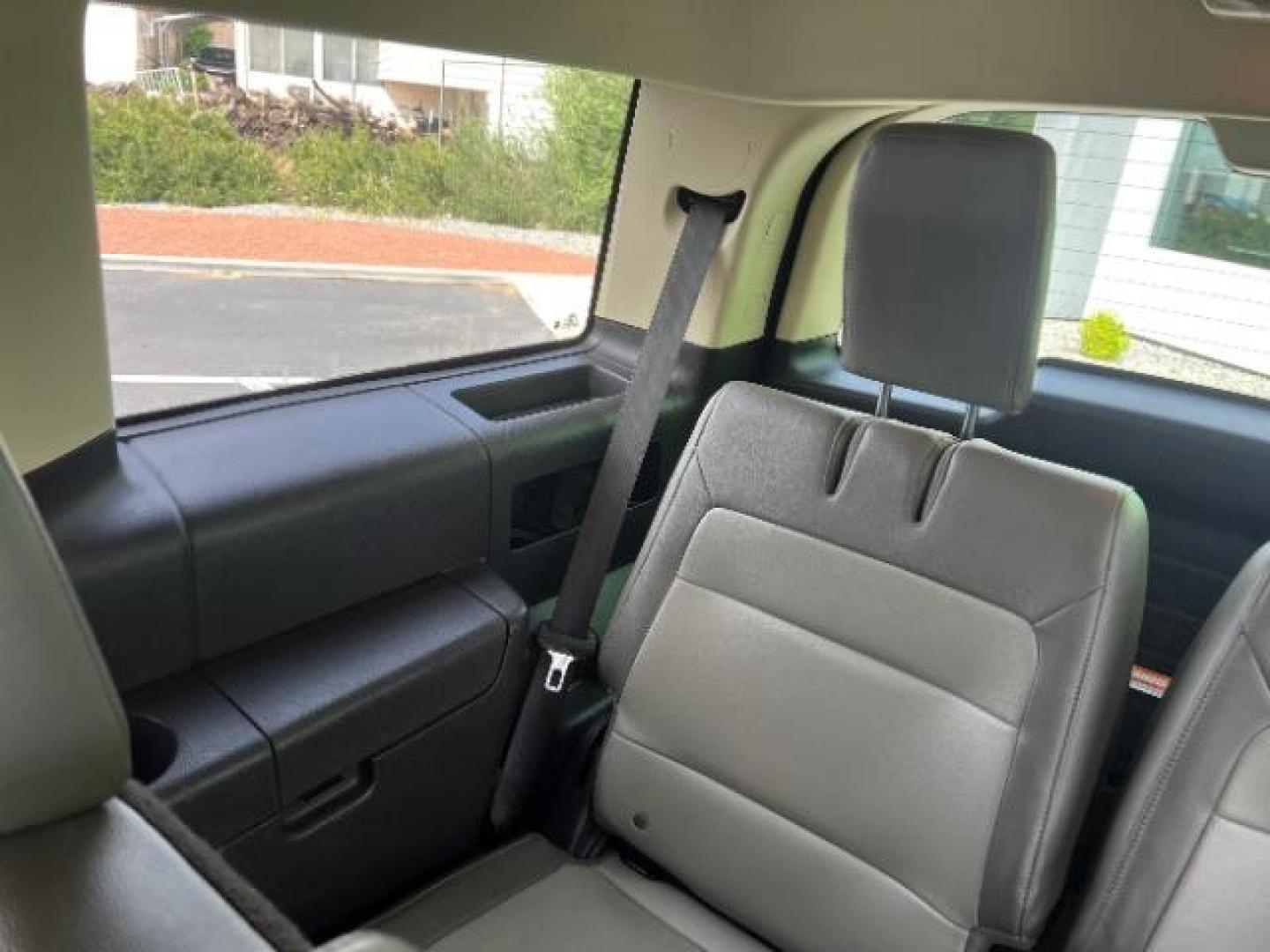 2018 Shadow Black /Charcoal Black Ford Flex SEL (2FMGK5C85JB) with an 3.5L V-6 DOHC engine, Automatic transmission, located at 940 North Main Street, Cedar City, UT, 84720, (435) 628-0023, 37.692936, -113.061897 - We specialize in helping ALL people get the best financing available. No matter your credit score, good, bad or none we can get you an amazing rate. Had a bankruptcy, divorce, or repossessions? We give you the green light to get your credit back on the road. Low down and affordable payments that fit - Photo#24