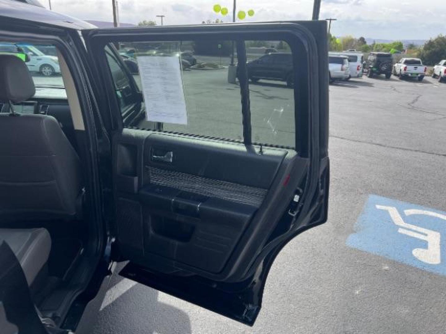 2018 Shadow Black /Charcoal Black Ford Flex SEL (2FMGK5C85JB) with an 3.5L V-6 DOHC engine, Automatic transmission, located at 940 North Main Street, Cedar City, UT, 84720, (435) 628-0023, 37.692936, -113.061897 - We specialize in helping ALL people get the best financing available. No matter your credit score, good, bad or none we can get you an amazing rate. Had a bankruptcy, divorce, or repossessions? We give you the green light to get your credit back on the road. Low down and affordable payments that fit - Photo#28
