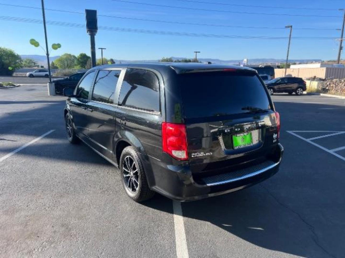2019 Black Onyx Crystal Pearlcoat /Black Dodge Grand Caravan GT (2C4RDGEG1KR) with an Pentastar 3.6L V-6 DOHC engine, Automatic transmission, located at 1865 East Red Hills Pkwy, St. George, 84770, (435) 628-0023, 37.120850, -113.543640 - Want the sportier Grand Caravan with a little extra attitude? This Black Onyx 2019 Dodge Grand Caravan GT brings the Pentastar 3.6L V6, automatic transmission, front-wheel drive, and black interior - family van practicality with GT styling for Southern Utah. We specialize in in-house financing and- Photo#4