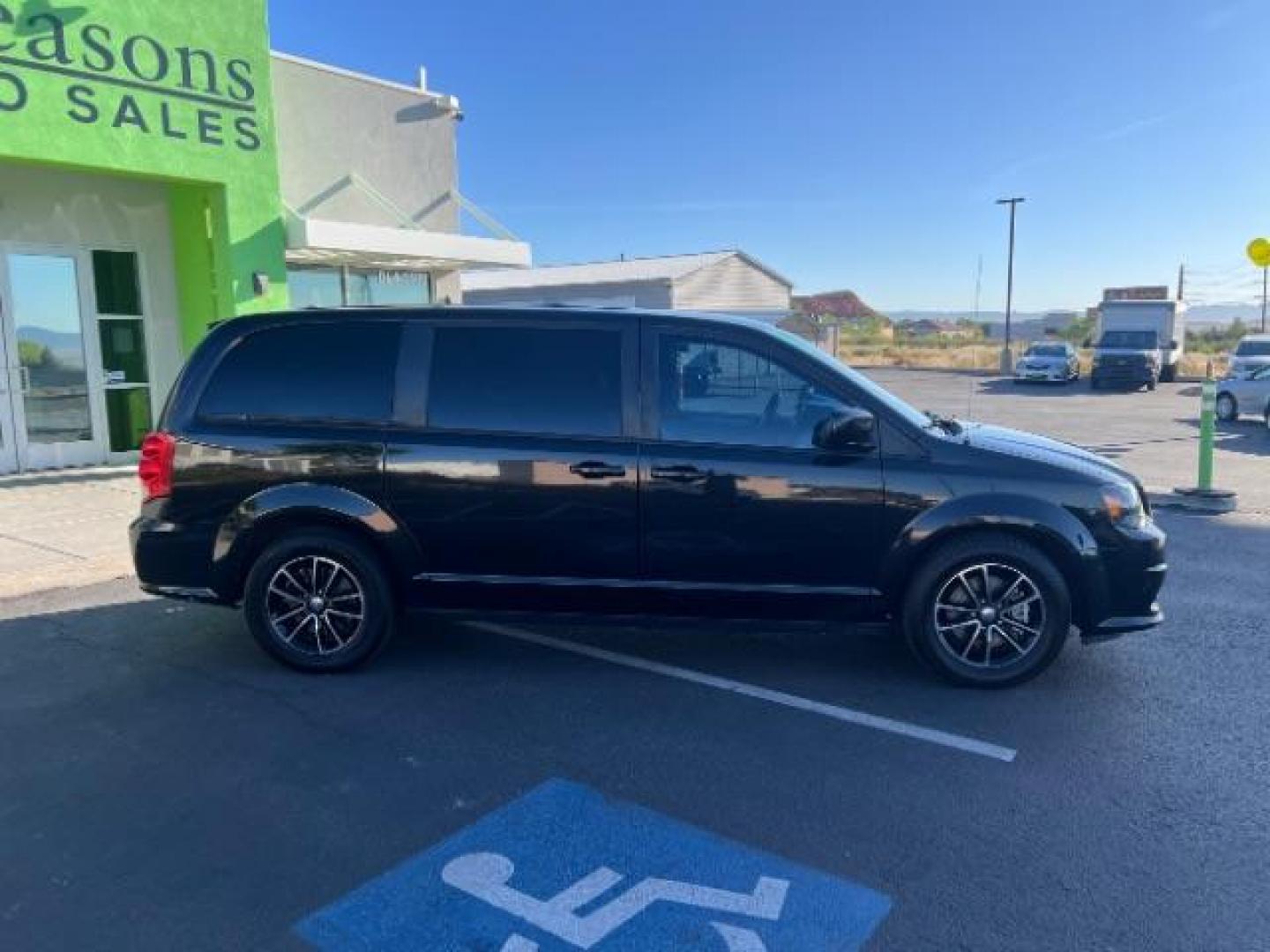 2019 Black Onyx Crystal Pearlcoat /Black Dodge Grand Caravan GT (2C4RDGEG1KR) with an Pentastar 3.6L V-6 DOHC engine, Automatic transmission, located at 1865 East Red Hills Pkwy, St. George, 84770, (435) 628-0023, 37.120850, -113.543640 - Want the sportier Grand Caravan with a little extra attitude? This Black Onyx 2019 Dodge Grand Caravan GT brings the Pentastar 3.6L V6, automatic transmission, front-wheel drive, and black interior - family van practicality with GT styling for Southern Utah. We specialize in in-house financing and- Photo#7
