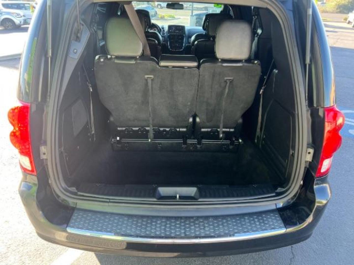 2019 Black Onyx Crystal Pearlcoat /Black Dodge Grand Caravan GT (2C4RDGEG1KR) with an Pentastar 3.6L V-6 DOHC engine, Automatic transmission, located at 1865 East Red Hills Pkwy, St. George, 84770, (435) 628-0023, 37.120850, -113.543640 - Want the sportier Grand Caravan with a little extra attitude? This Black Onyx 2019 Dodge Grand Caravan GT brings the Pentastar 3.6L V6, automatic transmission, front-wheel drive, and black interior - family van practicality with GT styling for Southern Utah. We specialize in in-house financing and- Photo#24