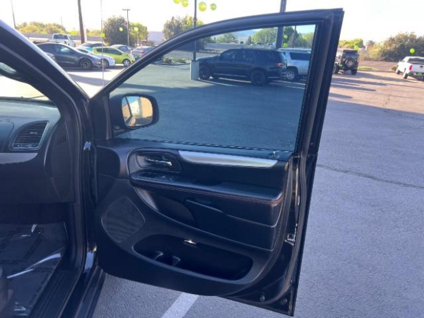 2019 Black Onyx Crystal Pearlcoat /Black Dodge Grand Caravan GT (2C4RDGEG1KR) with an Pentastar 3.6L V-6 DOHC engine, Automatic transmission, located at 1865 East Red Hills Pkwy, St. George, 84770, (435) 628-0023, 37.120850, -113.543640 - Want the sportier Grand Caravan with a little extra attitude? This Black Onyx 2019 Dodge Grand Caravan GT brings the Pentastar 3.6L V6, automatic transmission, front-wheel drive, and black interior - family van practicality with GT styling for Southern Utah. We specialize in in-house financing and- Photo#26