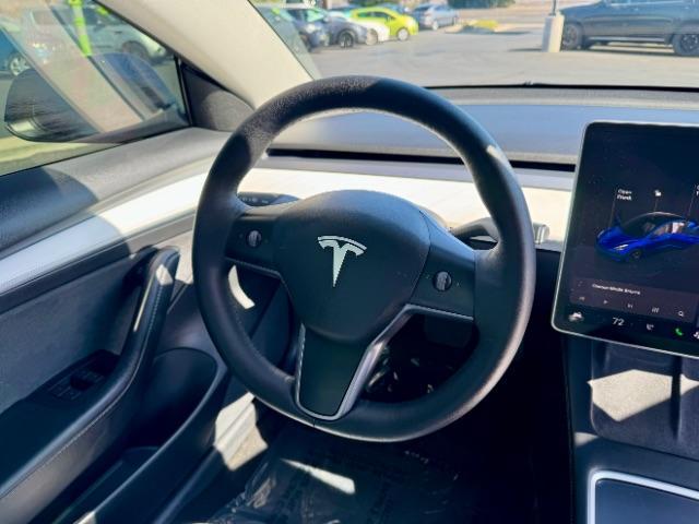 2022 Deep Blue Metallic /White/Black Tesla Model 3 Long Range Dual Motor All-Wheel Drive (5YJ3E1EB7NF) with an ELECTRIC engine, Electric transmission, located at 1865 East Red Hills Pkwy, St. George, 84770, (435) 628-0023, 37.120850, -113.543640 - Excellent Tesla Model 3 Long Range All Wheel Drive with White interior! HW3. Inside and outside in great shape. Tires are good. All our Teslas come with charging kit. Battery is near new. Gets 305 on full charge. Clean title, no accidents Still has remaining 120k mile Tesla warranty on battery a - Photo#17