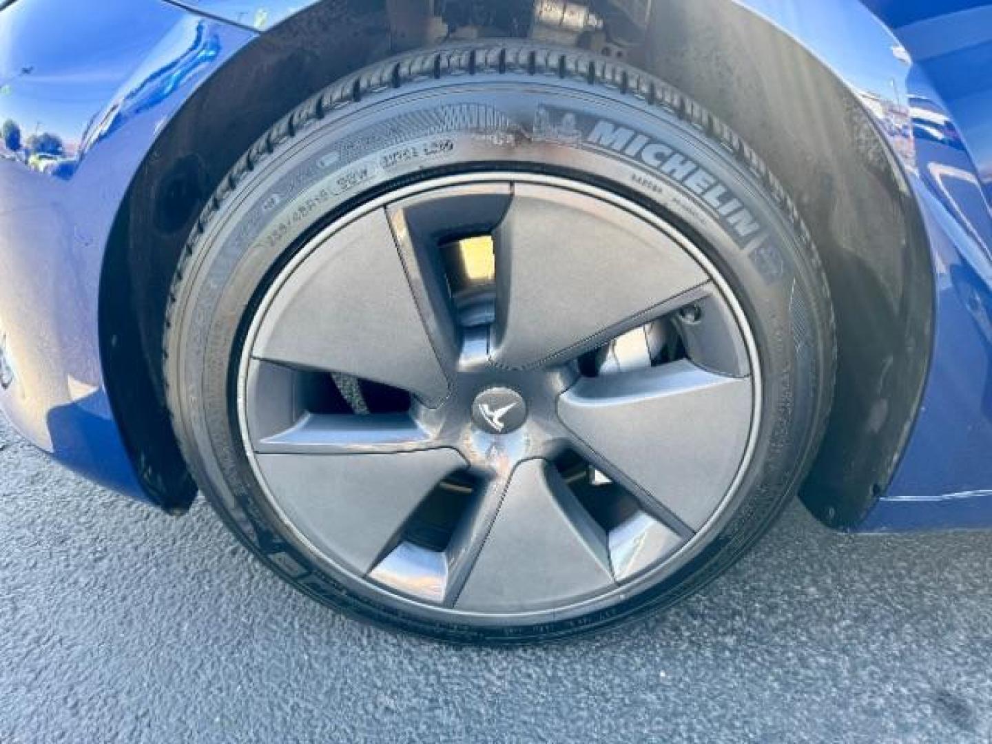 2022 Deep Blue Metallic /White/Black Tesla Model 3 Long Range Dual Motor All-Wheel Drive (5YJ3E1EB7NF) with an ELECTRIC engine, Electric transmission, located at 1865 East Red Hills Pkwy, St. George, 84770, (435) 628-0023, 37.120850, -113.543640 - Excellent Tesla Model 3 Long Range All Wheel Drive with White interior! HW3. Inside and outside in great shape. Tires are good. All our Teslas come with charging kit. Battery is near new. Gets 305 on full charge. Clean title, no accidents Still has remaining 120k mile Tesla warranty on battery a - Photo#24