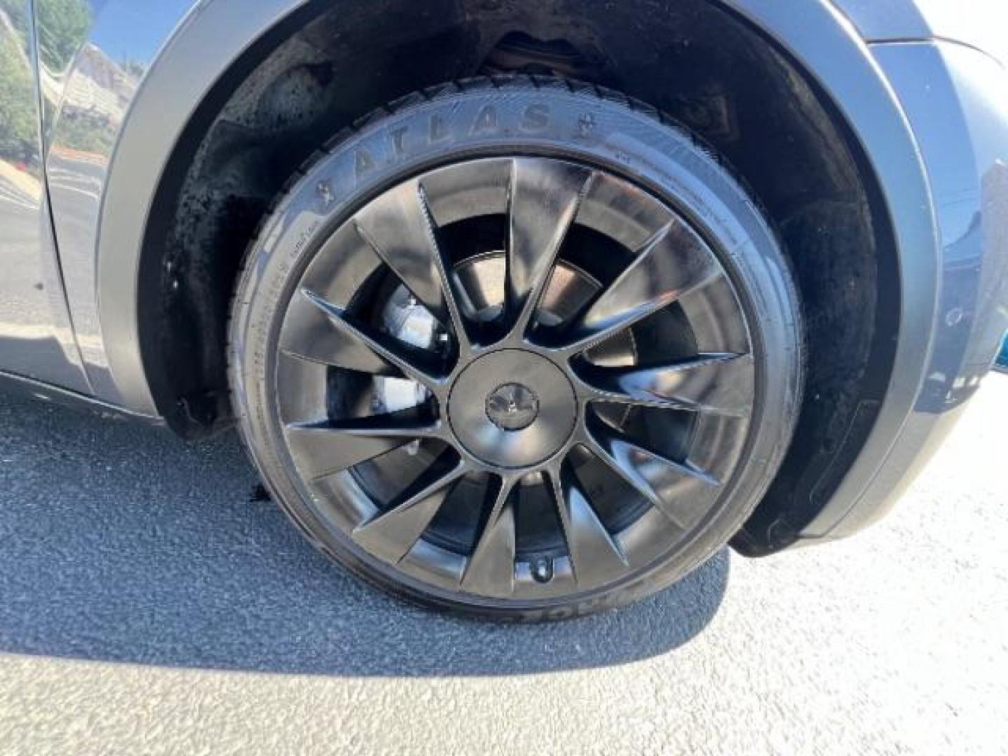 2021 Midnight Silver Metallic /Black Tesla Model Y Long Range Dual Motor All-Wheel Drive (5YJYGDEE0MF) with an ELECTRIC engine, Electric transmission, located at 1865 East Red Hills Pkwy, St. George, 84770, (435) 628-0023, 37.120850, -113.543640 - Excellent Tesla Model Y Long Range All Wheel Drive with Full Self Driving Paid for. Thats a $8k add on that is no longer avilable from Tesla. HW3. Inside and outside in great shape. Has PPF on front and Yoke steering wheel. Tires are good. All our Teslas come with charging kit. Battery is healthy. - Photo#10