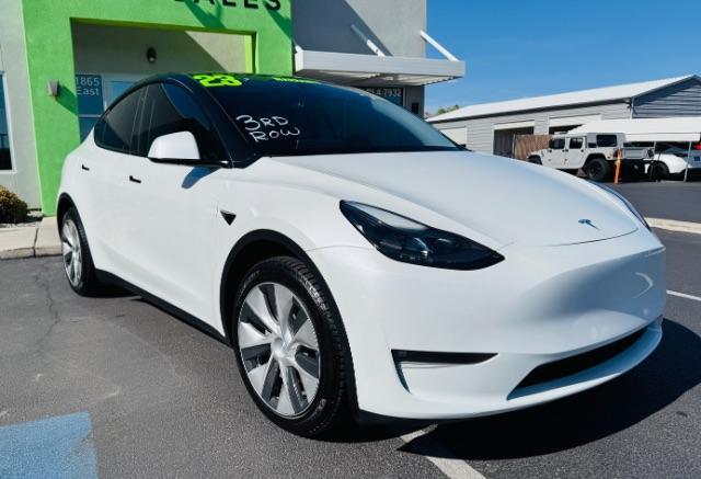 2023 Pearl White Multi-Coat /Black Tesla Model Y Long Range Dual Motor All-Wheel Drive | AWD (7SAYGAEE0PF) with an ELECTRIC engine, Electric transmission, located at 1865 East Red Hills Pkwy, St. George, 84770, (435) 628-0023, 37.120850, -113.543640 - Excellent Tesla Model Y Long Range All Wheel Drive with 3rd row. 7seats. HW3. Inside and outside in great shape. Tires are good. All our Teslas come with charging kit. Battery is healthy. Gets 285 on full charge. Clean title, no accidents Still has remaining 120k mile Tesla warranty on battery a - Photo#7