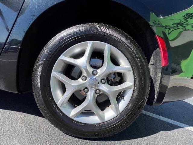 2018 Brilliant Black Crystal Pearlcoat /Black/Alloy Chrysler Pacifica Touring (2C4RC1DGXJR) with an 3.6L V-6 DOHC engine, Automatic transmission, located at 940 North Main Street, Cedar City, UT, 84720, (435) 628-0023, 37.692936, -113.061897 - We specialize in helping ALL people get the best financing available. No matter your credit score, good, bad or none we can get you an amazing rate. Had a bankruptcy, divorce, or repossessions? We give you the green light to get your credit back on the road. Low down and affordable payments that fit - Photo#10