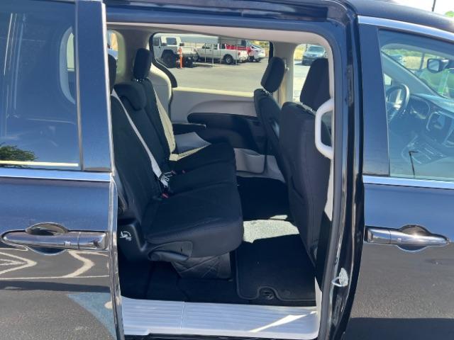 2018 Brilliant Black Crystal Pearlcoat /Black/Alloy Chrysler Pacifica Touring (2C4RC1DGXJR) with an 3.6L V-6 DOHC engine, Automatic transmission, located at 940 North Main Street, Cedar City, UT, 84720, (435) 628-0023, 37.692936, -113.061897 - We specialize in helping ALL people get the best financing available. No matter your credit score, good, bad or none we can get you an amazing rate. Had a bankruptcy, divorce, or repossessions? We give you the green light to get your credit back on the road. Low down and affordable payments that fit - Photo#25