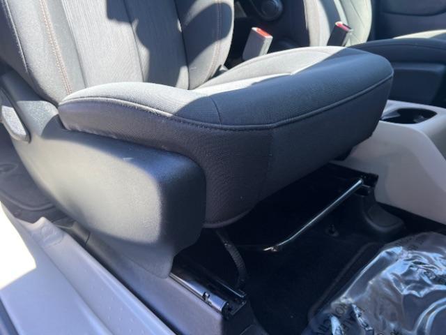 2018 Brilliant Black Crystal Pearlcoat /Black/Alloy Chrysler Pacifica Touring (2C4RC1DGXJR) with an 3.6L V-6 DOHC engine, Automatic transmission, located at 940 North Main Street, Cedar City, UT, 84720, (435) 628-0023, 37.692936, -113.061897 - We specialize in helping ALL people get the best financing available. No matter your credit score, good, bad or none we can get you an amazing rate. Had a bankruptcy, divorce, or repossessions? We give you the green light to get your credit back on the road. Low down and affordable payments that fit - Photo#27