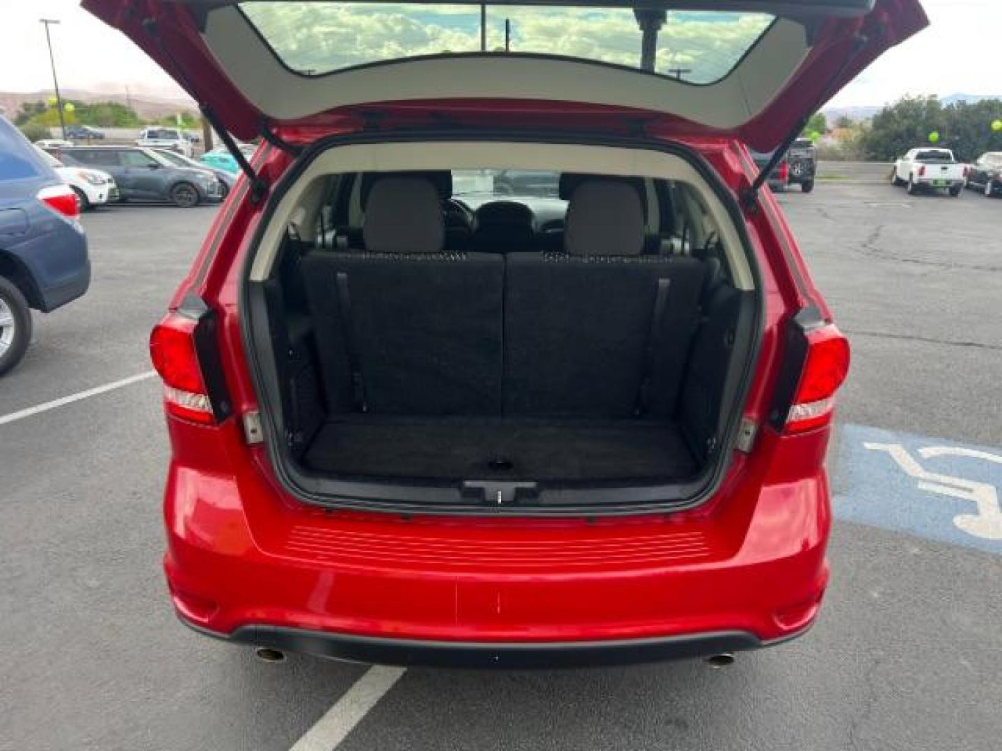 2015 Redline 2 Coat Pearl /Black Dodge Journey SXT (3C4PDCBG5FT) , Automatic transmission, located at 1865 East Red Hills Pkwy, St. George, 84770, (435) 628-0023, 37.120850, -113.543640 - Photo#27