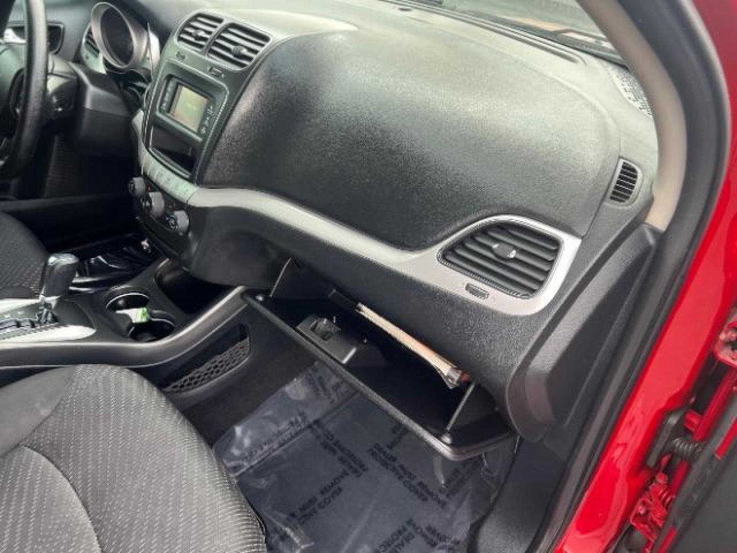 2015 Redline 2 Coat Pearl /Black Dodge Journey SXT (3C4PDCBG5FT) , Automatic transmission, located at 1865 East Red Hills Pkwy, St. George, 84770, (435) 628-0023, 37.120850, -113.543640 - Photo#32