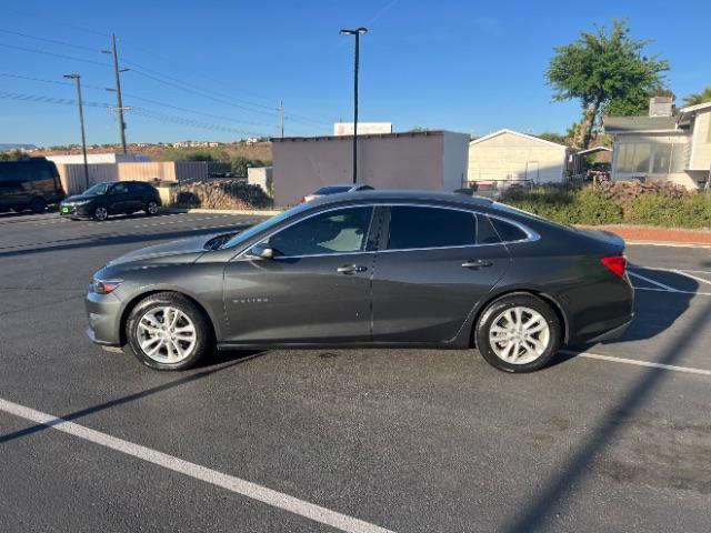 2016 Nightfall Gray Metallic /Dark Atmosphere/Loft Brown Chevrolet Malibu 1LT (1G1ZE5ST1GF) with an ECOTEC 1.5L I-4 gasoline direct injection engine, Automatic transmission, located at 1865 East Red Hills Pkwy, St. George, 84770, (435) 628-0023, 37.120850, -113.543640 - Photo#3