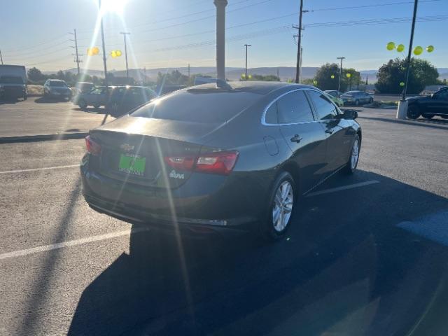 2016 Nightfall Gray Metallic /Dark Atmosphere/Loft Brown Chevrolet Malibu 1LT (1G1ZE5ST1GF) with an ECOTEC 1.5L I-4 gasoline direct injection engine, Automatic transmission, located at 1865 East Red Hills Pkwy, St. George, 84770, (435) 628-0023, 37.120850, -113.543640 - Photo#6