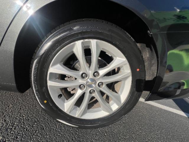 2016 Nightfall Gray Metallic /Dark Atmosphere/Loft Brown Chevrolet Malibu 1LT (1G1ZE5ST1GF) with an ECOTEC 1.5L I-4 gasoline direct injection engine, Automatic transmission, located at 1865 East Red Hills Pkwy, St. George, 84770, (435) 628-0023, 37.120850, -113.543640 - Photo#11