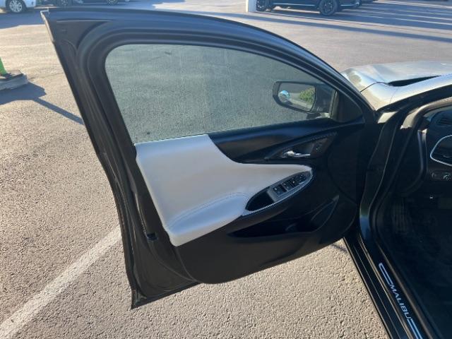 2016 Nightfall Gray Metallic /Dark Atmosphere/Loft Brown Chevrolet Malibu 1LT (1G1ZE5ST1GF) with an ECOTEC 1.5L I-4 gasoline direct injection engine, Automatic transmission, located at 1865 East Red Hills Pkwy, St. George, 84770, (435) 628-0023, 37.120850, -113.543640 - Photo#12