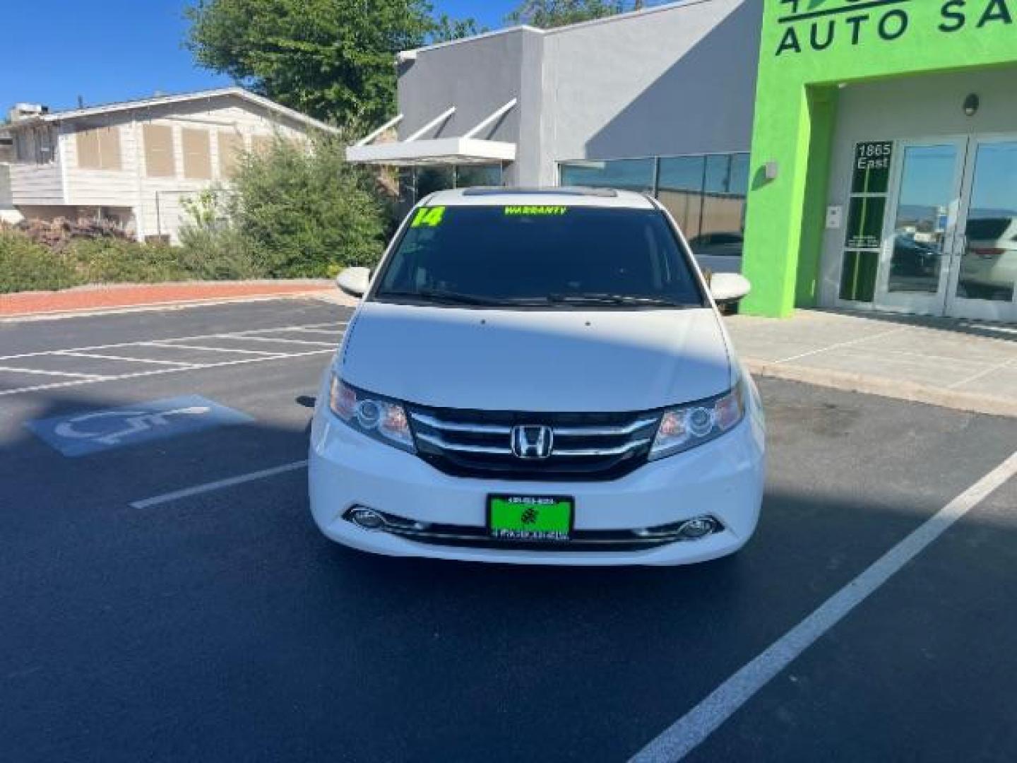 2014 White Diamond Pearl /Truffle Honda Odyssey Touring | Touring Elite (5FNRL5H99EB) with an 3.5L V-6 i-VTEC variable valve control engine, Automatic transmission, located at 1865 East Red Hills Pkwy, St. George, 84770, (435) 628-0023, 37.120850, -113.543640 - We specialize in helping ALL people get the best financing available. No matter your credit score, good, bad or none we can get you an amazing rate. Had a bankruptcy, divorce, or repossessions? We give you the green light to get your credit back on the road. Low down and affordable payments that fit - Photo#1