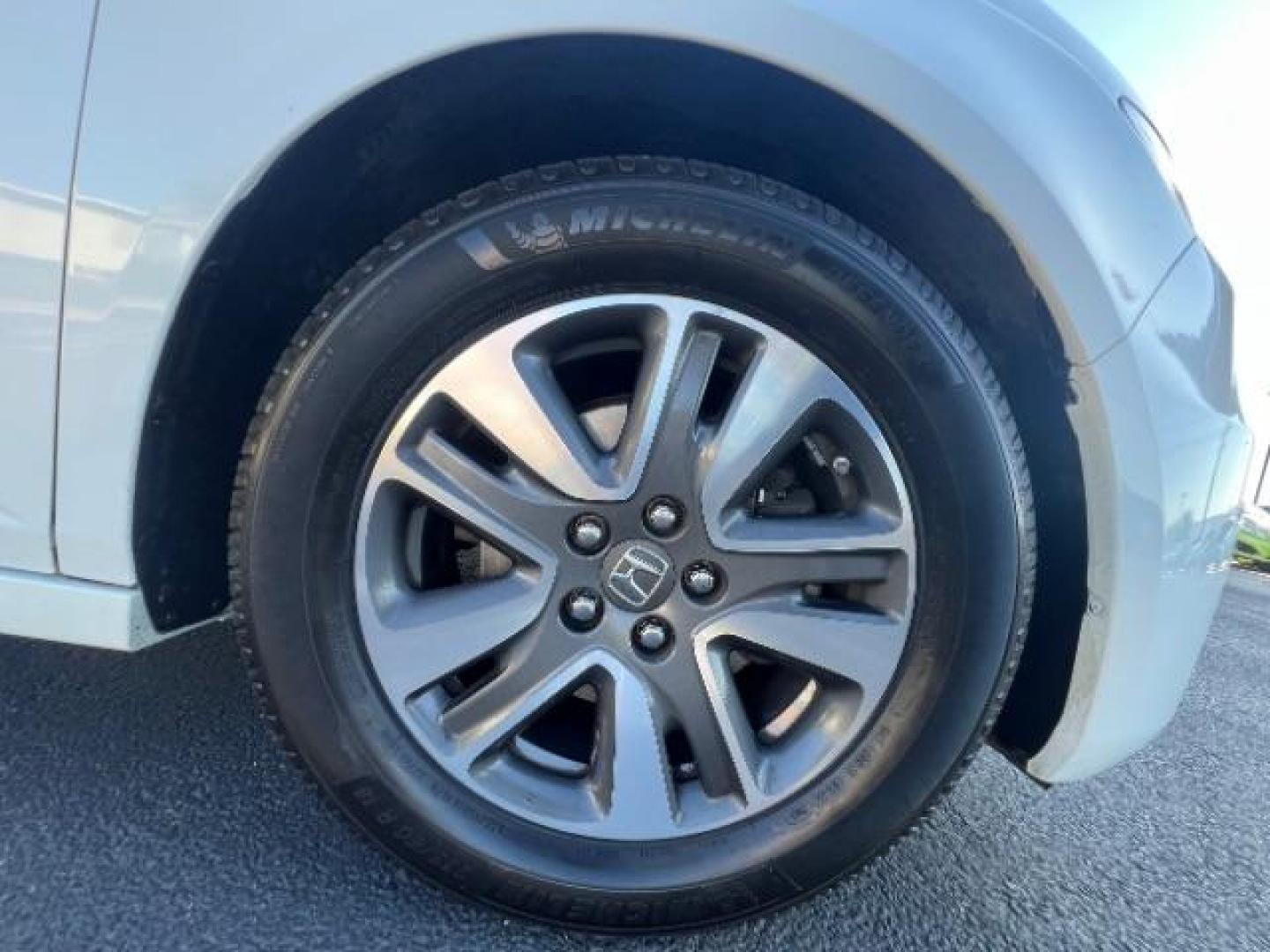 2014 White Diamond Pearl /Truffle Honda Odyssey Touring | Touring Elite (5FNRL5H99EB) with an 3.5L V-6 i-VTEC variable valve control engine, Automatic transmission, located at 1865 East Red Hills Pkwy, St. George, 84770, (435) 628-0023, 37.120850, -113.543640 - We specialize in helping ALL people get the best financing available. No matter your credit score, good, bad or none we can get you an amazing rate. Had a bankruptcy, divorce, or repossessions? We give you the green light to get your credit back on the road. Low down and affordable payments that fit - Photo#9