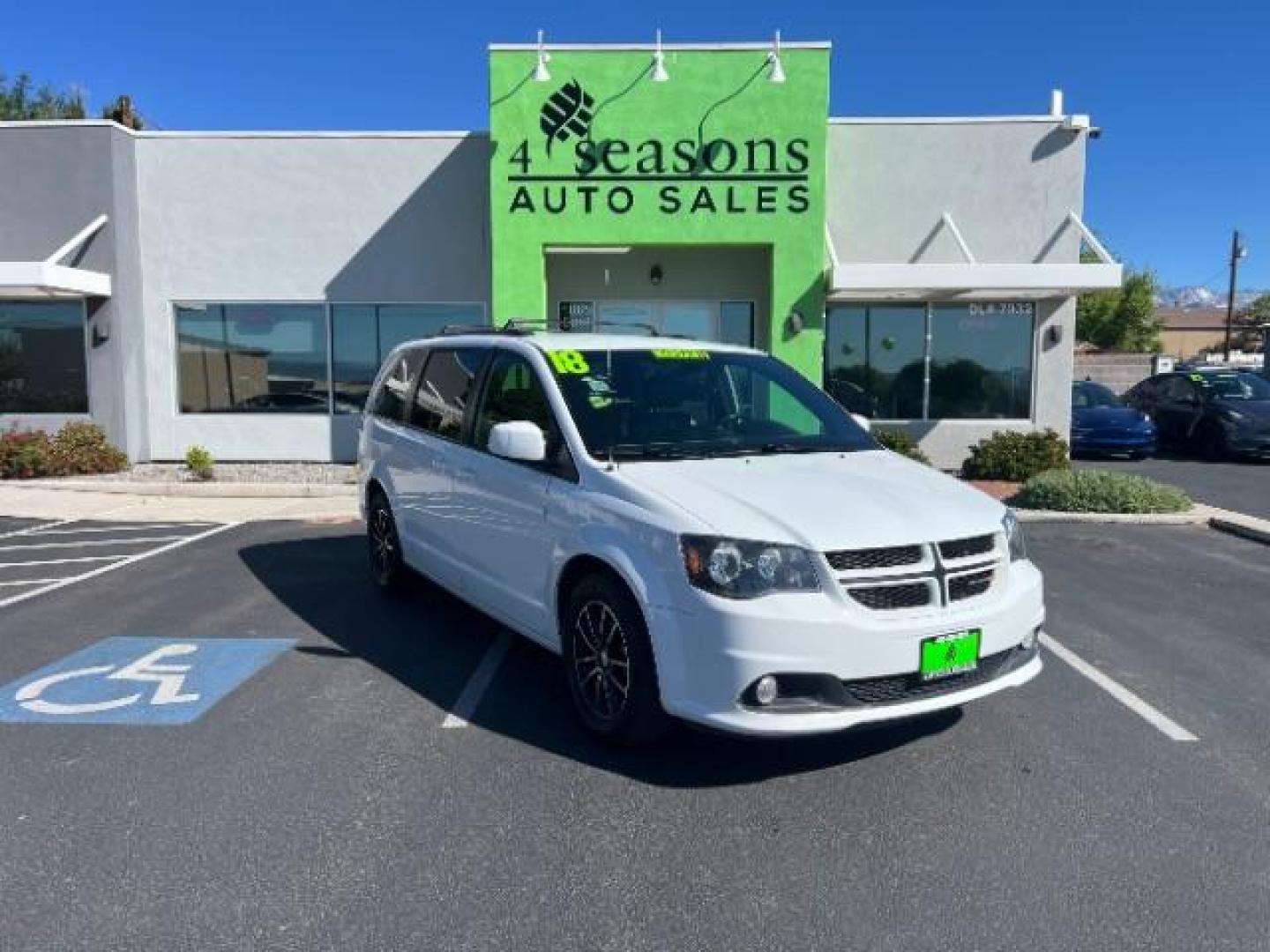 2018 White Knuckle Clearcoat /Black Dodge Grand Caravan GT (2C4RDGEGXJR) with an Pentastar 3.6L V-6 DOHC engine, Automatic transmission, located at 1865 East Red Hills Pkwy, St. George, 84770, (435) 628-0023, 37.120850, -113.543640 - We specialize in helping ALL people get the best financing available. No matter your credit score, good, bad or none we can get you an amazing rate. Had a bankruptcy, divorce, or repossessions? We give you the green light to get your credit back on the road. Low down and affordable payments that fit - Photo#0