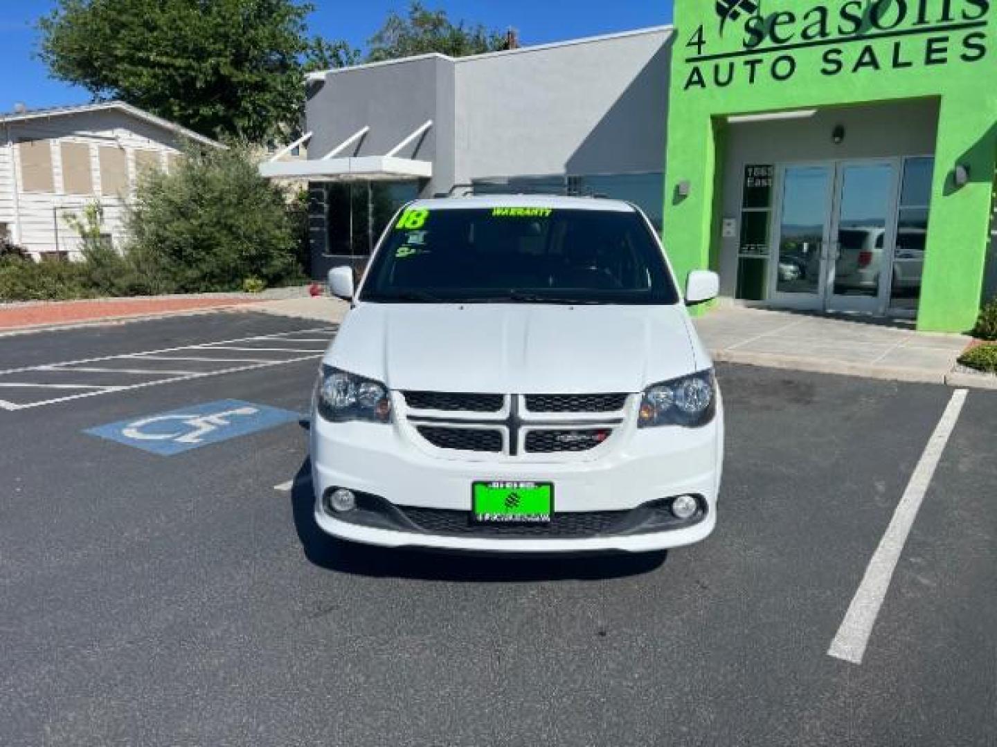 2018 White Knuckle Clearcoat /Black Dodge Grand Caravan GT (2C4RDGEGXJR) with an Pentastar 3.6L V-6 DOHC engine, Automatic transmission, located at 1865 East Red Hills Pkwy, St. George, 84770, (435) 628-0023, 37.120850, -113.543640 - We specialize in helping ALL people get the best financing available. No matter your credit score, good, bad or none we can get you an amazing rate. Had a bankruptcy, divorce, or repossessions? We give you the green light to get your credit back on the road. Low down and affordable payments that fit - Photo#1
