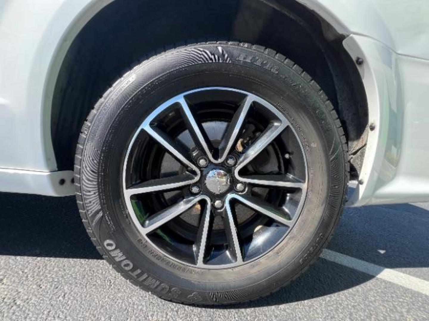 2018 White Knuckle Clearcoat /Black Dodge Grand Caravan GT (2C4RDGEGXJR) with an Pentastar 3.6L V-6 DOHC engine, Automatic transmission, located at 1865 East Red Hills Pkwy, St. George, 84770, (435) 628-0023, 37.120850, -113.543640 - We specialize in helping ALL people get the best financing available. No matter your credit score, good, bad or none we can get you an amazing rate. Had a bankruptcy, divorce, or repossessions? We give you the green light to get your credit back on the road. Low down and affordable payments that fit - Photo#9