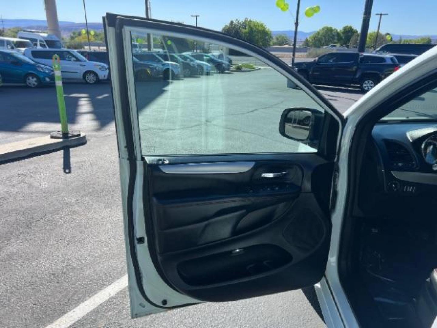 2018 White Knuckle Clearcoat /Black Dodge Grand Caravan GT (2C4RDGEGXJR) with an Pentastar 3.6L V-6 DOHC engine, Automatic transmission, located at 1865 East Red Hills Pkwy, St. George, 84770, (435) 628-0023, 37.120850, -113.543640 - We specialize in helping ALL people get the best financing available. No matter your credit score, good, bad or none we can get you an amazing rate. Had a bankruptcy, divorce, or repossessions? We give you the green light to get your credit back on the road. Low down and affordable payments that fit - Photo#12