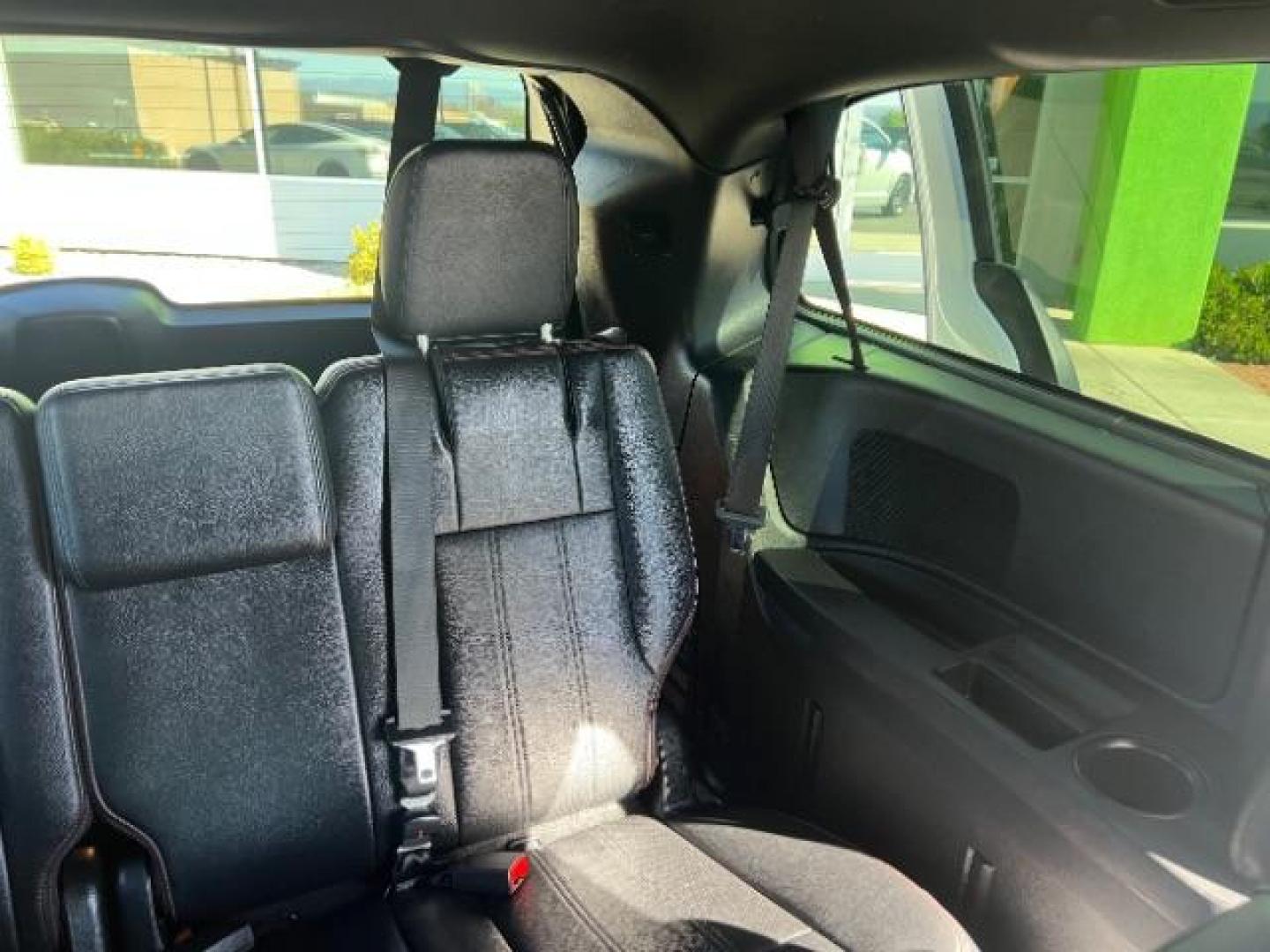 2018 White Knuckle Clearcoat /Black Dodge Grand Caravan GT (2C4RDGEGXJR) with an Pentastar 3.6L V-6 DOHC engine, Automatic transmission, located at 1865 East Red Hills Pkwy, St. George, 84770, (435) 628-0023, 37.120850, -113.543640 - We specialize in helping ALL people get the best financing available. No matter your credit score, good, bad or none we can get you an amazing rate. Had a bankruptcy, divorce, or repossessions? We give you the green light to get your credit back on the road. Low down and affordable payments that fit - Photo#21
