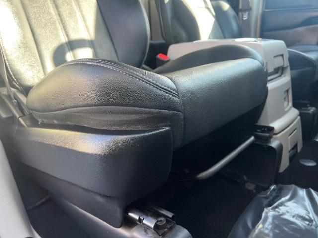 2016 Brilliant Black Crystal Pearlcoat /Black/Light Graystone Chrysler Town and Country Touring (2C4RC1BG8GR) with an Pentastar 3.6L V-6 DOHC engine, Automatic transmission, located at 940 North Main Street, Cedar City, UT, 84720, (435) 628-0023, 37.692936, -113.061897 - We specialize in helping ALL people get the best financing available. No matter your credit score, good, bad or none we can get you an amazing rate. Had a bankruptcy, divorce, or repossessions? We give you the green light to get your credit back on the road. Low down and affordable payments that fit - Photo#28