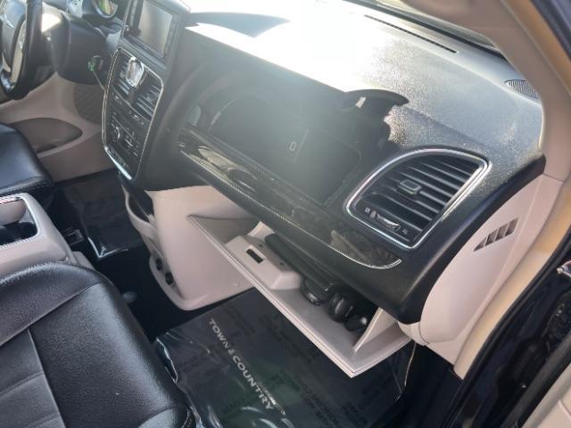 2016 Brilliant Black Crystal Pearlcoat /Black/Light Graystone Chrysler Town and Country Touring (2C4RC1BG8GR) with an Pentastar 3.6L V-6 DOHC engine, Automatic transmission, located at 940 North Main Street, Cedar City, UT, 84720, (435) 628-0023, 37.692936, -113.061897 - We specialize in helping ALL people get the best financing available. No matter your credit score, good, bad or none we can get you an amazing rate. Had a bankruptcy, divorce, or repossessions? We give you the green light to get your credit back on the road. Low down and affordable payments that fit - Photo#29
