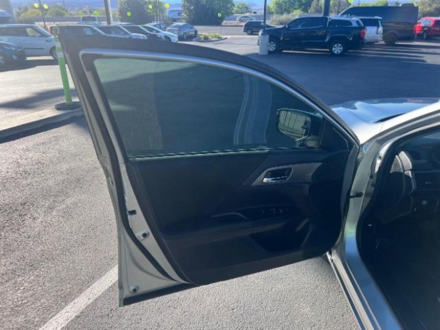 2015 Alabaster Silver Metallic /Gray Honda Accord LX (1HGCR2F3XFA) with an 2.4L I-4 gasoline direct injection engine, AUTOMATIC transmission, located at 940 North Main Street, Cedar City, UT, 84720, (435) 628-0023, 37.692936, -113.061897 - We specialize in helping ALL people get the best financing available. No matter your credit score, good, bad or none we can get you an amazing rate. Had a bankruptcy, divorce, or repossessions? We give you the green light to get your credit back on the road. Low down and affordable payments that fit - Photo#12