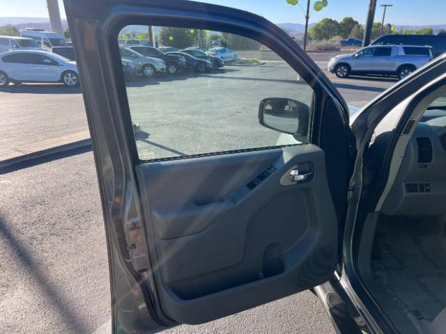 2018 Gun Metallic /Steel Nissan Frontier SV (1N6AD0ER0JN) with an VQ 4L V-6 DOHC engine, Automatic transmission, located at 1865 East Red Hills Pkwy, St. George, 84770, (435) 628-0023, 37.120850, -113.543640 - We specialize in helping ALL people get the best financing available. No matter your credit score, good, bad or none we can get you an amazing rate. Had a bankruptcy, divorce, or repossessions? We give you the green light to get your credit back on the road. Low down and affordable payments that fit - Photo#12