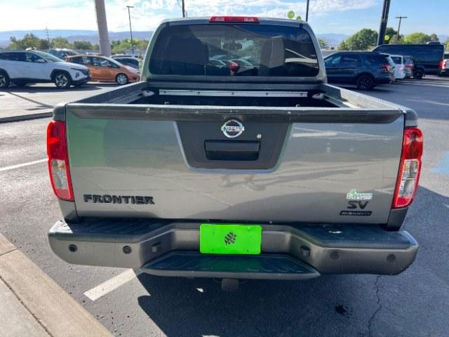 2018 Gun Metallic /Steel Nissan Frontier SV (1N6AD0ER0JN) with an VQ 4L V-6 DOHC engine, Automatic transmission, located at 940 North Main Street, Cedar City, UT, 84720, (435) 628-0023, 37.692936, -113.061897 - We specialize in helping ALL people get the best financing available. No matter your credit score, good, bad or none we can get you an amazing rate. Had a bankruptcy, divorce, or repossessions? We give you the green light to get your credit back on the road. Low down and affordable payments that fit- Photo#5