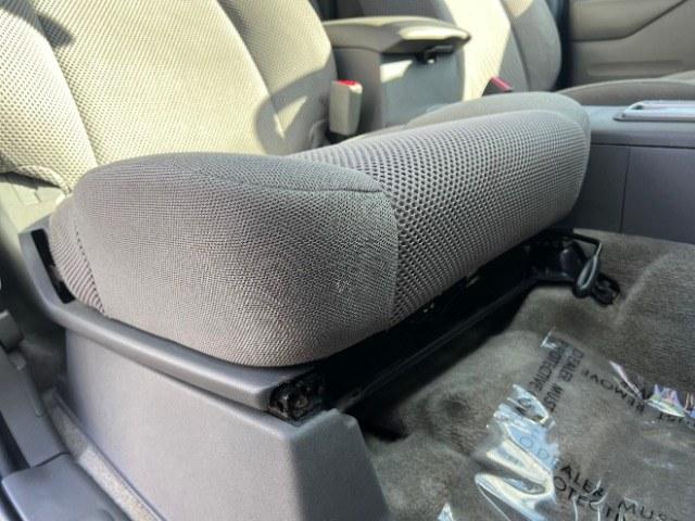 2018 Gun Metallic /Steel Nissan Frontier SV (1N6AD0ER0JN) with an VQ 4L V-6 DOHC engine, Automatic transmission, located at 940 North Main Street, Cedar City, UT, 84720, (435) 628-0023, 37.692936, -113.061897 - We specialize in helping ALL people get the best financing available. No matter your credit score, good, bad or none we can get you an amazing rate. Had a bankruptcy, divorce, or repossessions? We give you the green light to get your credit back on the road. Low down and affordable payments that fit- Photo#27