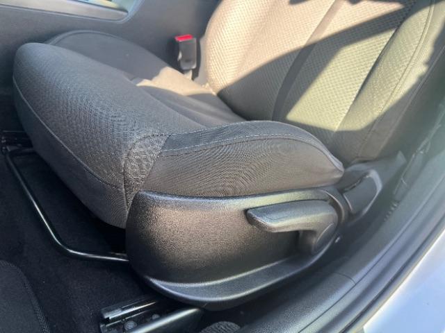 2018 Sparkling Silver /Black Kia Optima LX (5XXGT4L3XJG) with an Theta II 2.4L I-4 gasoline direct injection engine, Automatic transmission, located at 1865 East Red Hills Pkwy, St. George, 84770, (435) 628-0023, 37.120850, -113.543640 - We specialize in helping ALL people get the best financing available. No matter your credit score, good, bad or none we can get you an amazing rate. Had a bankruptcy, divorce, or repossessions? We give you the green light to get your credit back on the road. Low down and affordable payments that fit - Photo#13