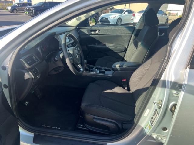 2018 Sparkling Silver /Black Kia Optima LX (5XXGT4L3XJG) with an Theta II 2.4L I-4 gasoline direct injection engine, Automatic transmission, located at 1865 East Red Hills Pkwy, St. George, 84770, (435) 628-0023, 37.120850, -113.543640 - We specialize in helping ALL people get the best financing available. No matter your credit score, good, bad or none we can get you an amazing rate. Had a bankruptcy, divorce, or repossessions? We give you the green light to get your credit back on the road. Low down and affordable payments that fit - Photo#14