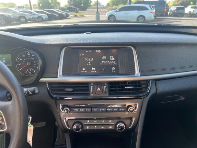 2018 Sparkling Silver /Black Kia Optima LX (5XXGT4L3XJG) with an Theta II 2.4L I-4 gasoline direct injection engine, Automatic transmission, located at 1865 East Red Hills Pkwy, St. George, 84770, (435) 628-0023, 37.120850, -113.543640 - We specialize in helping ALL people get the best financing available. No matter your credit score, good, bad or none we can get you an amazing rate. Had a bankruptcy, divorce, or repossessions? We give you the green light to get your credit back on the road. Low down and affordable payments that fit - Photo#17