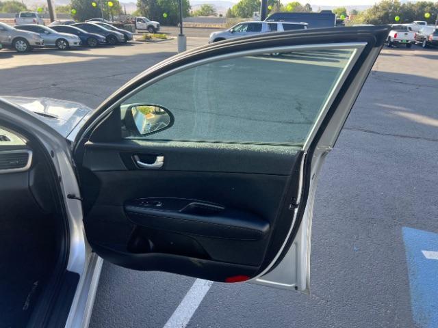 2018 Sparkling Silver /Black Kia Optima LX (5XXGT4L3XJG) with an Theta II 2.4L I-4 gasoline direct injection engine, Automatic transmission, located at 1865 East Red Hills Pkwy, St. George, 84770, (435) 628-0023, 37.120850, -113.543640 - We specialize in helping ALL people get the best financing available. No matter your credit score, good, bad or none we can get you an amazing rate. Had a bankruptcy, divorce, or repossessions? We give you the green light to get your credit back on the road. Low down and affordable payments that fit - Photo#27