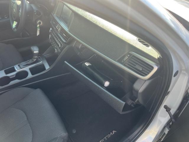 2018 Sparkling Silver /Black Kia Optima LX (5XXGT4L3XJG) with an Theta II 2.4L I-4 gasoline direct injection engine, Automatic transmission, located at 1865 East Red Hills Pkwy, St. George, 84770, (435) 628-0023, 37.120850, -113.543640 - We specialize in helping ALL people get the best financing available. No matter your credit score, good, bad or none we can get you an amazing rate. Had a bankruptcy, divorce, or repossessions? We give you the green light to get your credit back on the road. Low down and affordable payments that fit - Photo#29