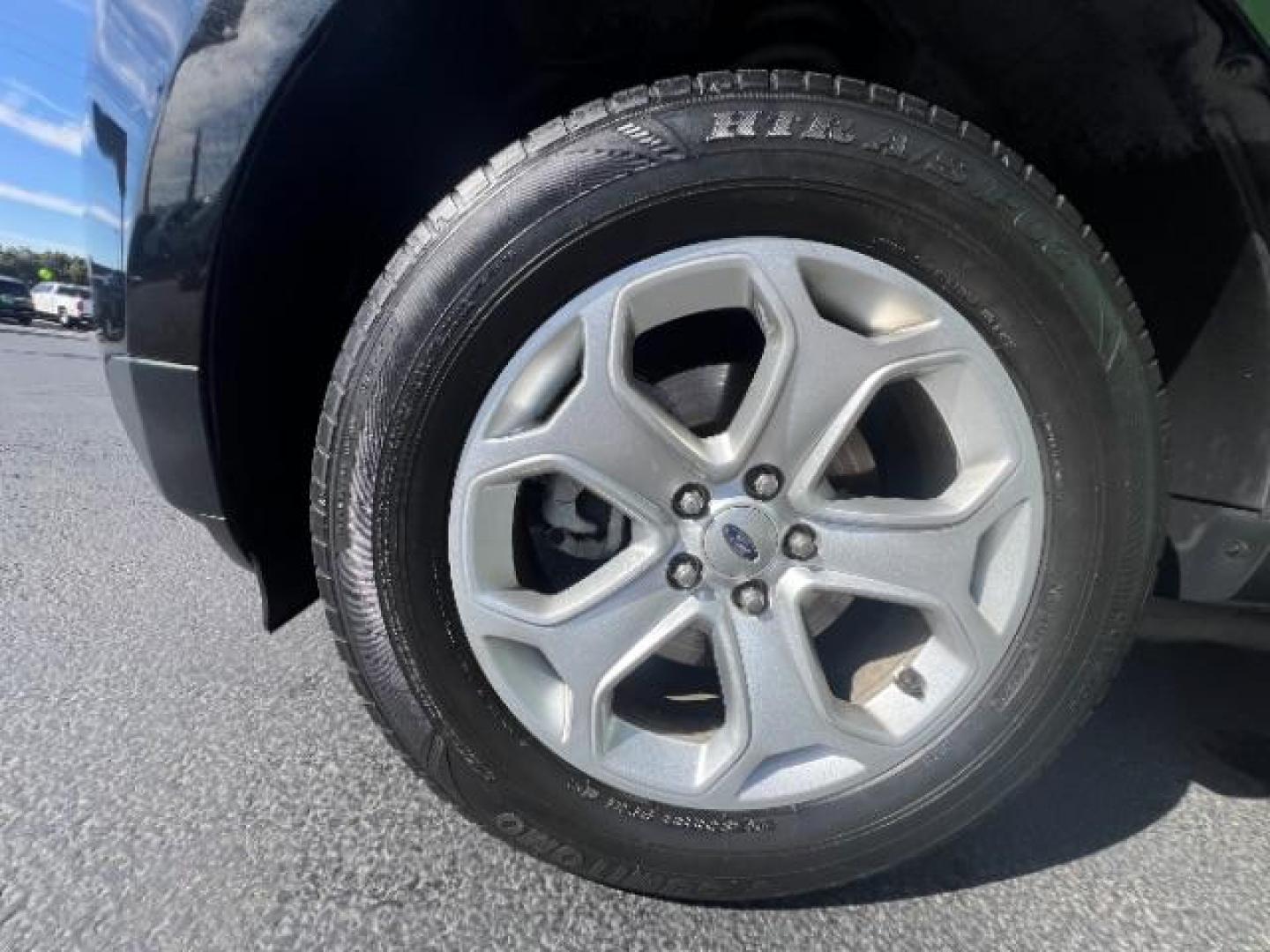 2014 Tuxedo Black Metallic /Medium Light Stone Ford Edge SEL (2FMDK3JC2EB) , Automatic transmission, located at 1865 East Red Hills Pkwy, St. George, 84770, (435) 628-0023, 37.120850, -113.543640 - We specialize in helping ALL people get the best financing available. No matter your credit score, good, bad or none we can get you an amazing rate. Had a bankruptcy, divorce, or repossessions? We give you the green light to get your credit back on the road. Low down and affordable payments that fit - Photo#9