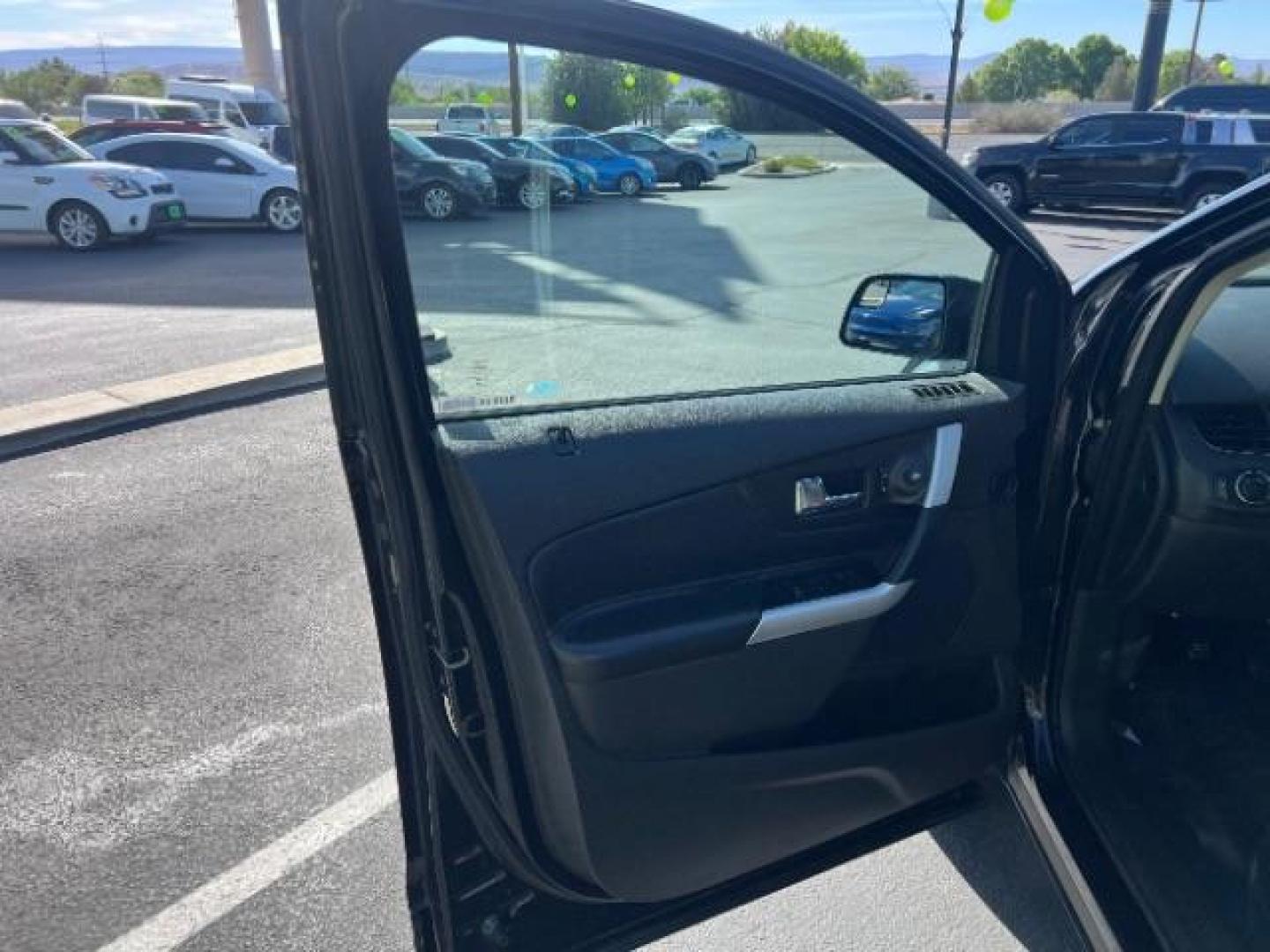 2014 Tuxedo Black Metallic /Medium Light Stone Ford Edge SEL (2FMDK3JC2EB) , Automatic transmission, located at 1865 East Red Hills Pkwy, St. George, 84770, (435) 628-0023, 37.120850, -113.543640 - We specialize in helping ALL people get the best financing available. No matter your credit score, good, bad or none we can get you an amazing rate. Had a bankruptcy, divorce, or repossessions? We give you the green light to get your credit back on the road. Low down and affordable payments that fit - Photo#12