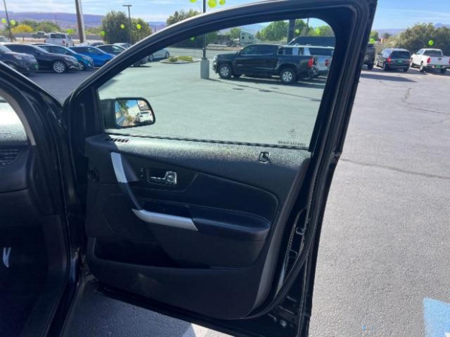 2014 Tuxedo Black Metallic /Medium Light Stone Ford Edge SEL (2FMDK3JC2EB) , Automatic transmission, located at 1865 East Red Hills Pkwy, St. George, 84770, (435) 628-0023, 37.120850, -113.543640 - We specialize in helping ALL people get the best financing available. No matter your credit score, good, bad or none we can get you an amazing rate. Had a bankruptcy, divorce, or repossessions? We give you the green light to get your credit back on the road. Low down and affordable payments that fit - Photo#27