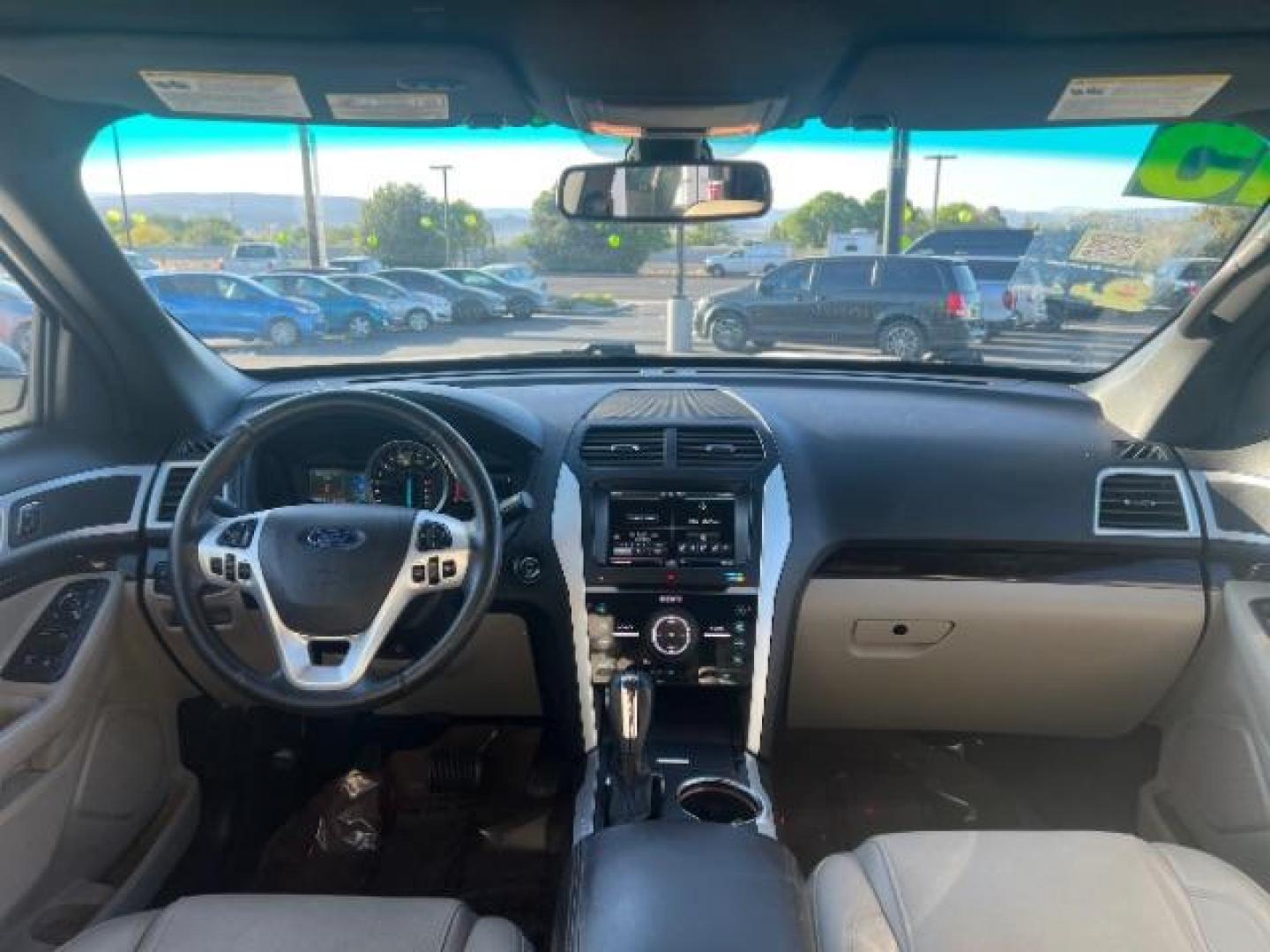 2015 White Platinum Metallic Tri-Coat /Medium Light Stone Ford Explorer Limited (1FM5K8F8XFG) with an 3.5L V-6 DOHC engine, Automatic transmission, located at 1865 East Red Hills Pkwy, St. George, 84770, (435) 628-0023, 37.120850, -113.543640 - We specialize in helping ALL people get the best financing available. No matter your credit score, good, bad or none we can get you an amazing rate. Had a bankruptcy, divorce, or repossessions? We give you the green light to get your credit back on the road. Low down and affordable payments that fit - Photo#23