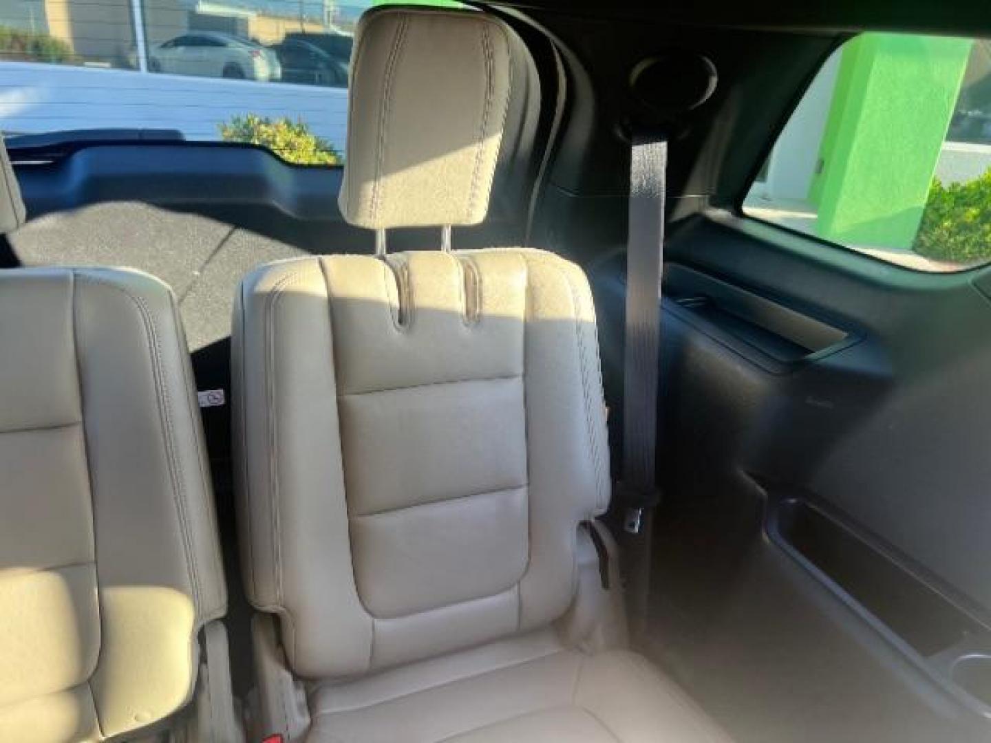 2015 White Platinum Metallic Tri-Coat /Medium Light Stone Ford Explorer Limited (1FM5K8F8XFG) with an 3.5L V-6 DOHC engine, Automatic transmission, located at 1865 East Red Hills Pkwy, St. George, 84770, (435) 628-0023, 37.120850, -113.543640 - We specialize in helping ALL people get the best financing available. No matter your credit score, good, bad or none we can get you an amazing rate. Had a bankruptcy, divorce, or repossessions? We give you the green light to get your credit back on the road. Low down and affordable payments that fit - Photo#26