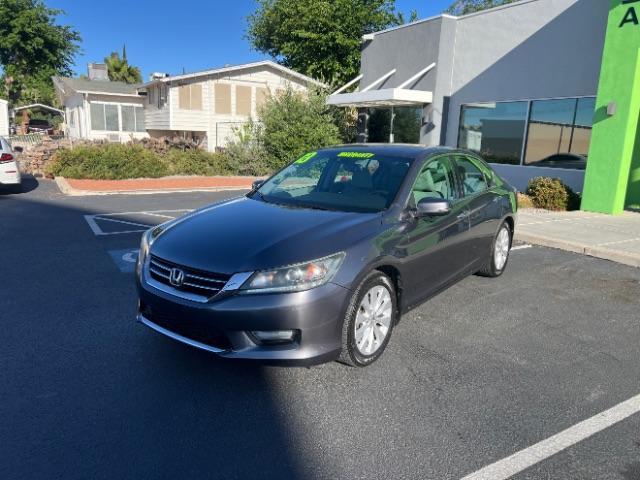 2013 Modern Steel Metallic /Gray Honda Accord EX-L (1HGCR2F87DA) with an 2.4L I-4 gasoline direct injection engine, Automatic transmission, located at 940 North Main Street, Cedar City, UT, 84720, (435) 628-0023, 37.692936, -113.061897 - We specialize in helping ALL people get the best financing available. No matter your credit score, good, bad or none we can get you an amazing rate. Had a bankruptcy, divorce, or repossessions? We give you the green light to get your credit back on the road. Low down and affordable payments that fit - Photo#2